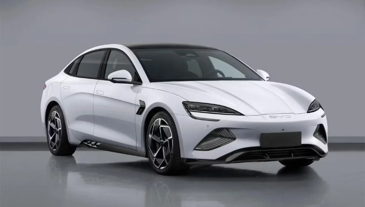 BYD Seal car में आपको मिलेगी 650 किलोमीटर की लंबी रेंज और 190 किलोमीटर की टॉप स्पीड जाने कीमत और ब्रांडेड फीचर्स